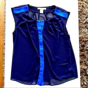 Super Cute Semi-Sheer Navy & Blue Flowy button up Blouse!